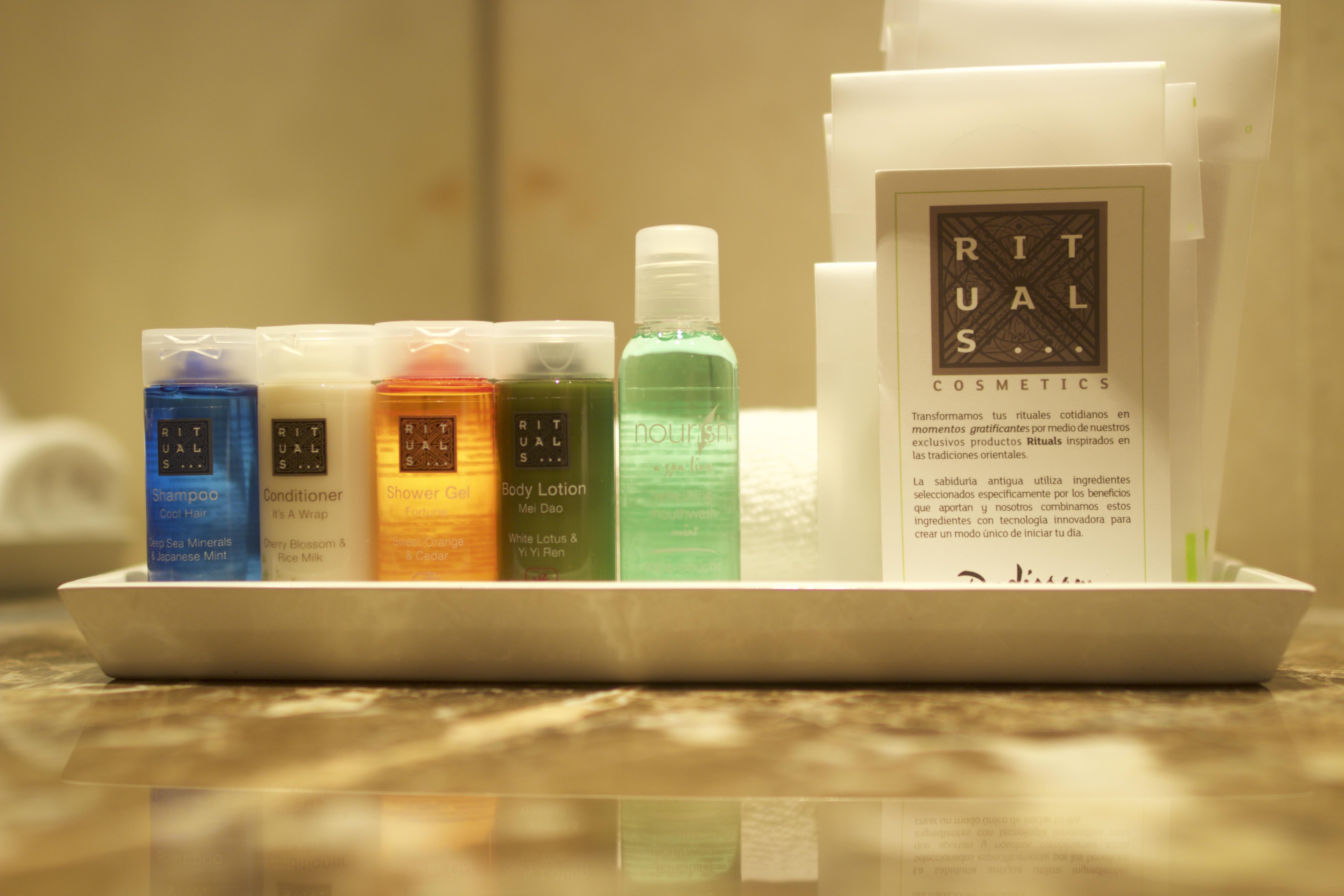Radisson Cartagena Ocean Pavillion Hotel Exterior photo Rituals toiletries