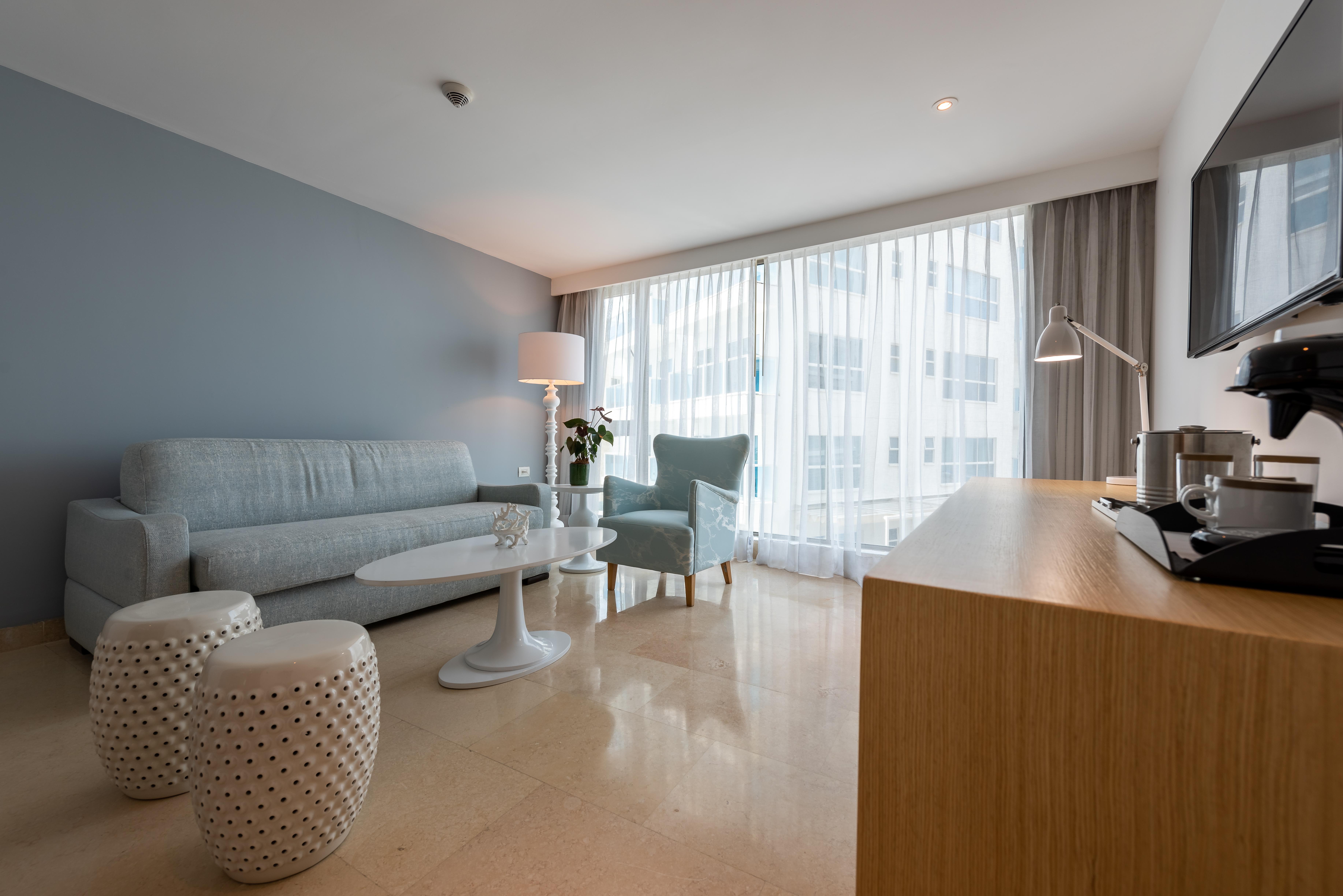 Radisson Cartagena Ocean Pavillion Hotel Exterior photo Living room
