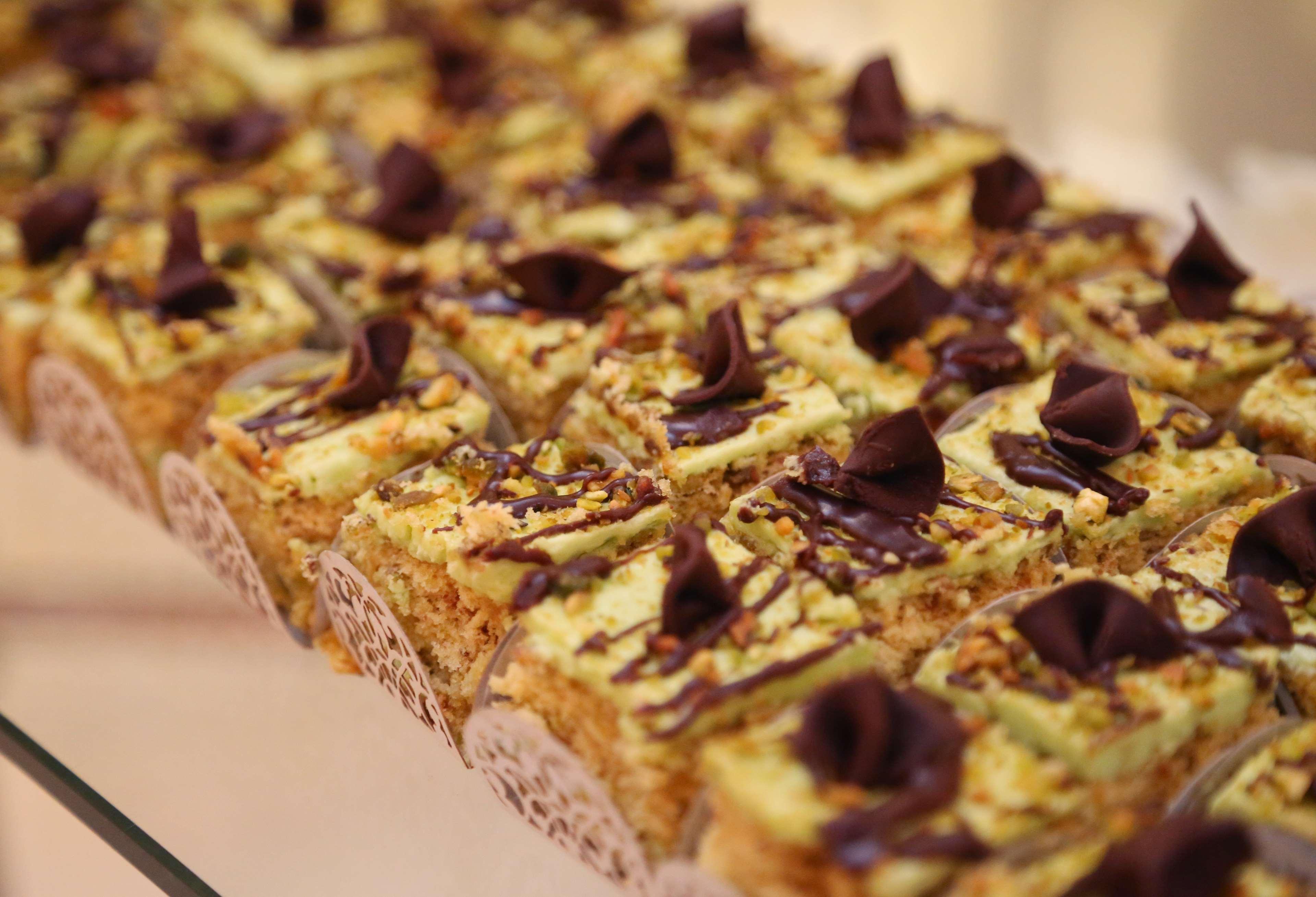 Radisson Cartagena Ocean Pavillion Hotel Exterior photo A chocolate and pistachio cake