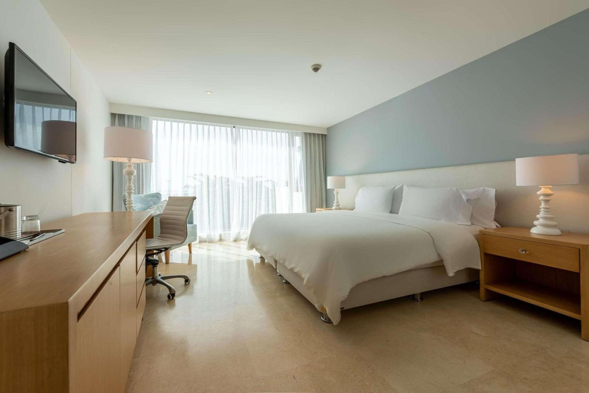 Radisson Cartagena Ocean Pavillion Hotel Exterior photo A room at the hotel
